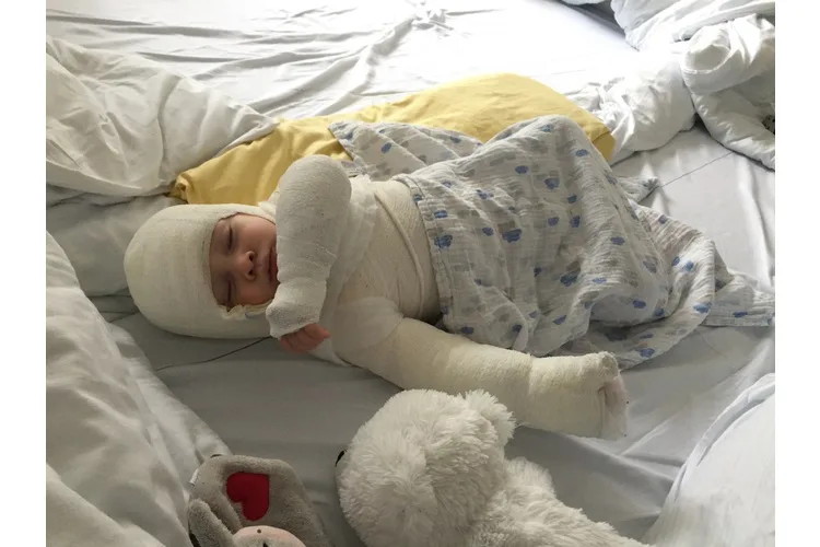 17 décembre 2016, le jour de l'accident : Nelson à l'hôpital.