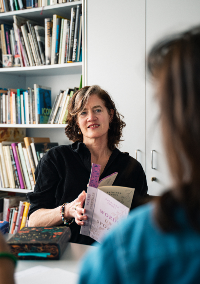 Christine Lötscher in un'intervista con Ümit Yorker