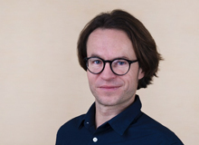 Florian Blumer ist Produzent und Redaktor und Vater einer Tochter, 2.