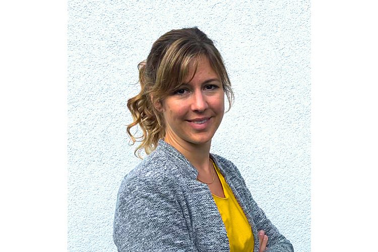 Simona Gafner è insegnante di scuola primaria, consulente familiare e madre di due bambini di quattro e sette anni.