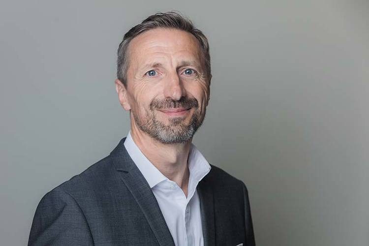 Prof. Sigmar Willi, professeur de développement personnel à la FHS de Saint-Gall, consultant et coach indépendant.