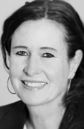 Sonya Gassmann ist Psychologin mit eigener Praxis in Bern. Sie arbeitet mit Kindern und Jugendlichen, die von einer Trennung betroffen sind.