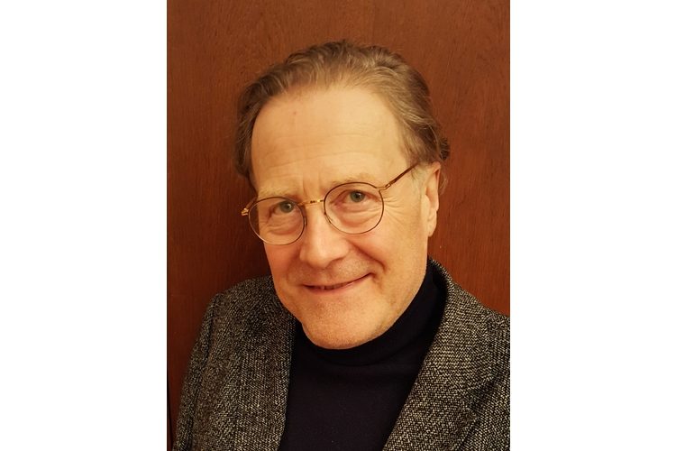 Dr. med. Joachim Bauer est neurobiologiste, médecin et psychothérapeute. Il vit, fait de la recherche et travaille à Berlin. Bauer est l'auteur de nombreux best-sellers ("Das Gedächtnis des Körpers", "Warum ich fühle, was du fühlt", "Lob der Schule").