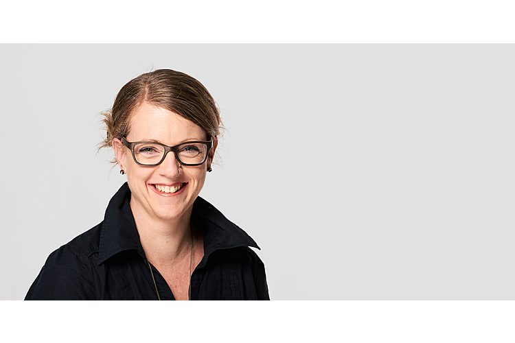 Karin Kraus has a degree in art education and has led the CAS Cultural Education - Enabling Creativity from Early Childhood at Bern University of the Arts (HKB) since 2013. As a lecturer and speaker, she has been committed to creating more creative freedom for children, young people and adults in Switzerland and abroad for around 20 years. www.karinkraus.ch