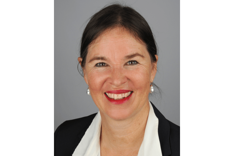 Corinne Huber coacht und berät in eigener Praxis in Basel Erwachsene, Kinder, Eltern und junge Erwachsene mit Hochsensibilität und AD(H)S. Sie ist eidg. dipl. Coach, Heilpädagogin, dipl. Craniosacral Therapeutin und Mutter von drei erwachsenen Kindern. Sie ist zudem als Fachreferentin und Gastdozentin tätig.