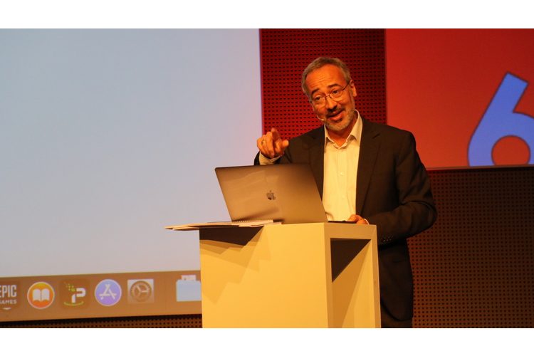 "Le cyberharcèlement est généralement la continuation du harcèlement en face à face", précise le directeur de recherche Daniel Süss à Berne.