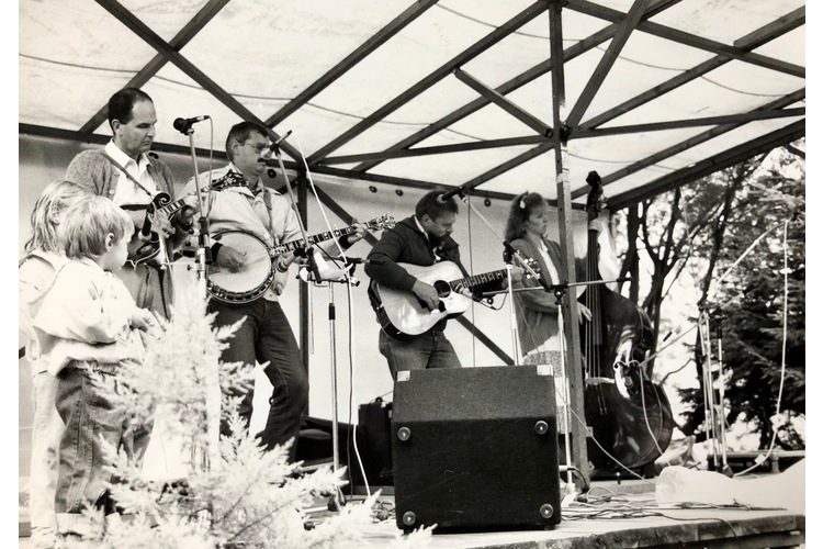 Bob on the banjo at a concert with his band "Bluegrass Friends". We were also allowed on stage.