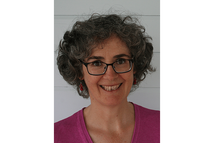 Dr Sina Bardill is a psychologist FSP, supervisor and coach BSO. She has been working as a counsellor and trainer in her own practice in Scharans GR and Lucerne for almost 20 years.