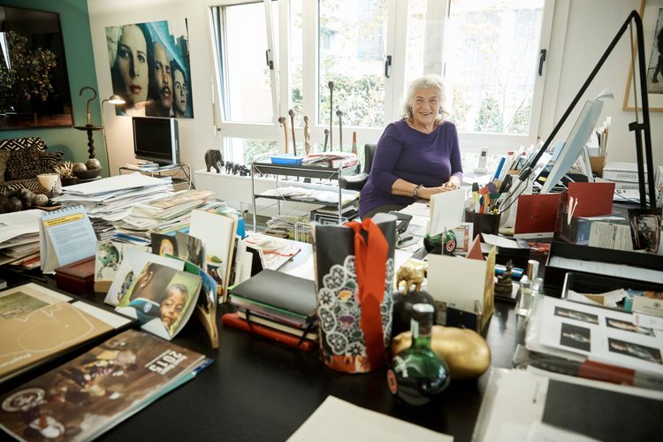 L'intérêt général lui tient à cœur : Ellen Ringier dans son bureau de la fondation.