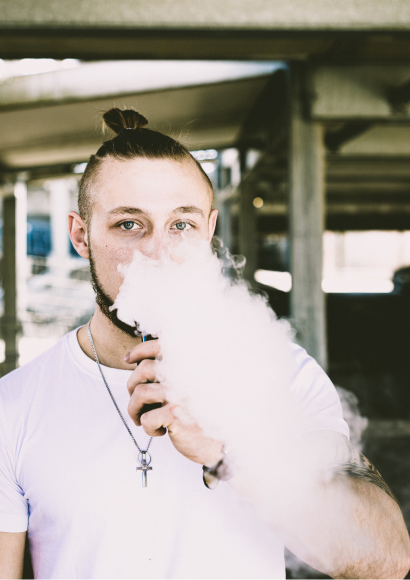Jugendliche lieben E-Zigaretten. Die «Vapes» kommen verspielt daher – doch für die Gesundheit sind sie schädlich. Und sie machen süchtig.