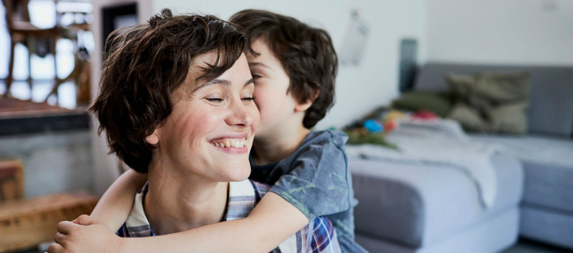 Warum Eltern und Kinder gerne kuscheln