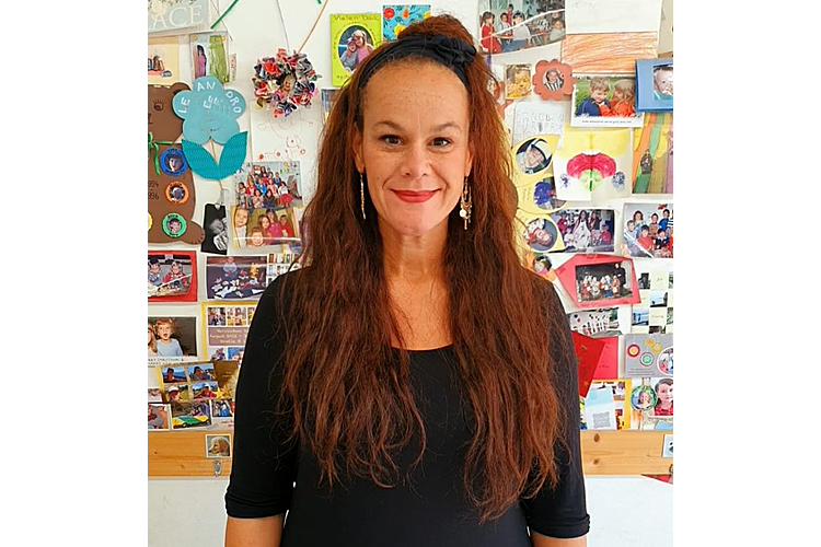 12863558d50963e17439f787767b6c1b.png Als die 42-jährige Baslerin Jessica Thompson ihre Spielgruppe wegen Corona schliessen muss, ist für die ausgebildete Intensiv-Pflegeexpertin sofort klar: Ich melde mich zurück zum Dienst!