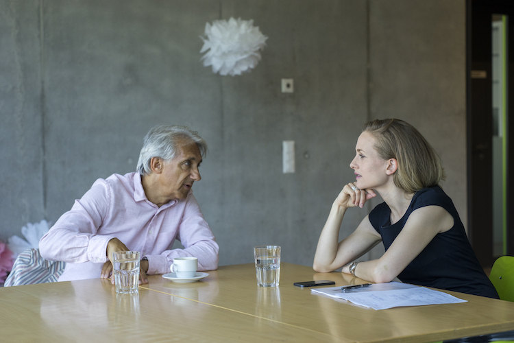 Dieter Rüttimann, Erziehungswissenschaftler, im Gespräch mit unserer Autorin Eveline von Arx. 