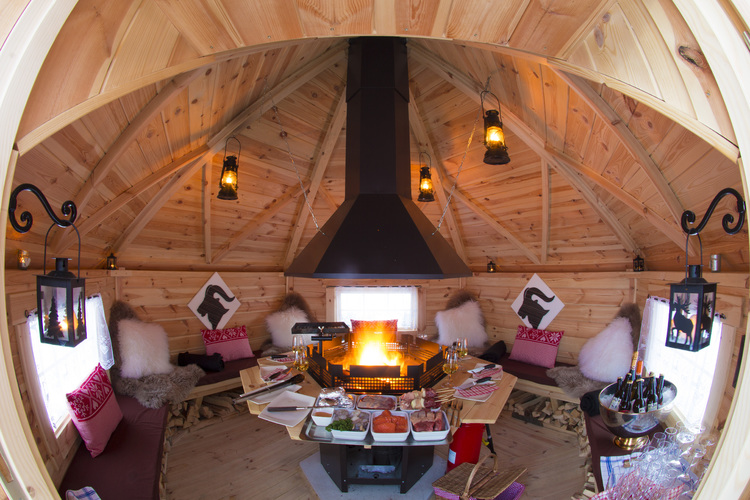 418d11eb2fdcd0f7f7a09e03c02a5404.jpg Grillhütte