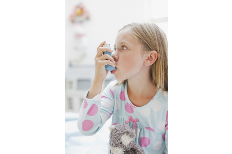 Kinder können heute gut mit Asthma leben – dank moderner Therapiemöglichkeiten.