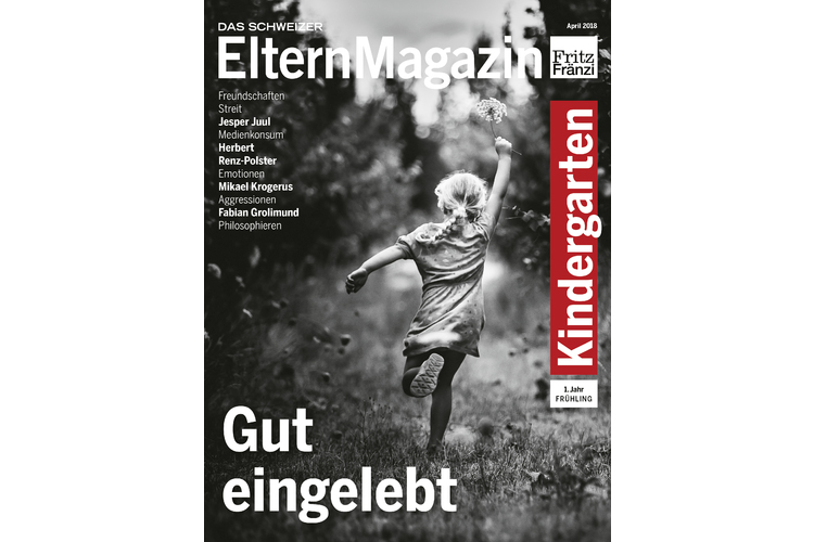 Das «Kindergartenheft 1. Jahr/Frühling» mit dem Titel «Gut eingelebt» wendet sich an Eltern von Kindergartenschülerinnen und -schülern des ersten Jahres. Das grosse Thema ist der Umgang mit den eigenen Gefühlen, die Entwicklung der sogenannten exekutiven Funktionen, unter anderem der Frustrationstoleranz. Der Umgang mit Kritik zum Beispiel, aber auch schwierige Situationen mit «Gspänli», Raufereien auf dem Pausenplatz oder Konflikte mit Lehrpersonen.  Hier bestellen.