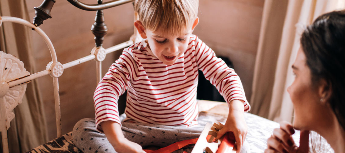 Fair schenken: Tipps für faire Geschenke ohne Kinderarbeit für Weihnachten