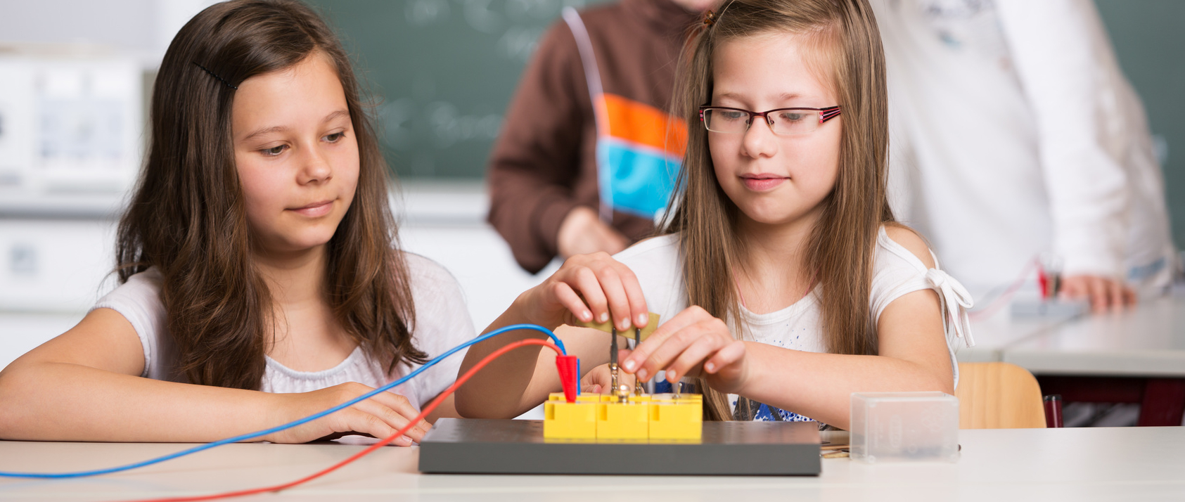 L-Ma_dchen-Naturwissenschaft-ETH-Professorin-Interview-Globi Wie Globi Mädchen Lust auf Technik und Naturwissenschaften machen soll