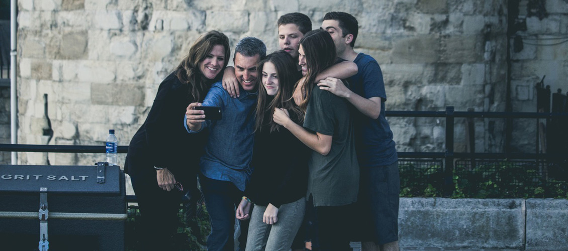 L_Mediennutzung_Swisscom_Familie Medienkompetenz – so bleibt das Familienklima entspannt