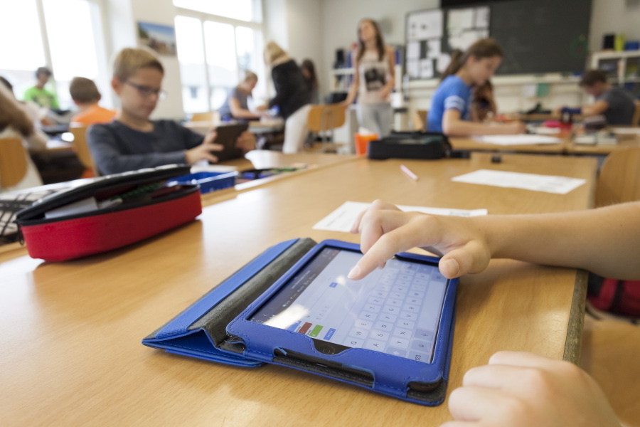 Tablets-im-Schulzimmer-alle-Interview-Ph-Wampfler Interview-Digitalisierung-Schule-Philippe-Wampfler