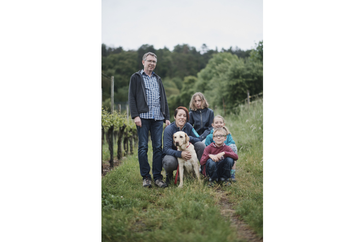 Ramona und Thomas Keller mit den Kindern Noelle, Selina und Louis.