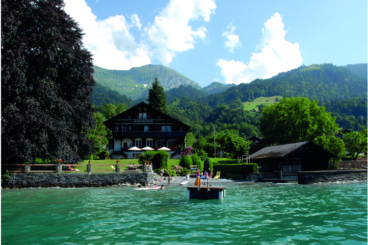 Mit direktem Seeanstoss: Jugendherberge Leissigen am Thunersee