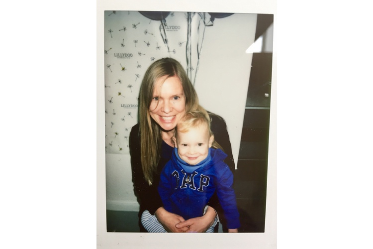 f7f1ccc848ab507c6c01d708ffb911fa.jpeg «Die schwerste Zeit liegt hinter uns. So ein Schicksalsschlag relativiert vieles», sagt Nelsons Mama und Autorin Sophie-Theres Guggenberger. «Wir fühlen Demut und Dankbarkeit».