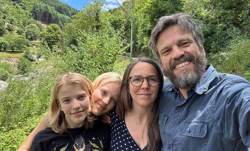 24-08-familie-silfverberg-schweizer-elternmagazin-ab-quer