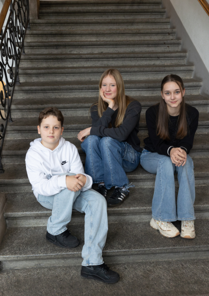 25-04-social-media-dossier-hauptteil-schweizer-elternmagazin-ab-hoch1